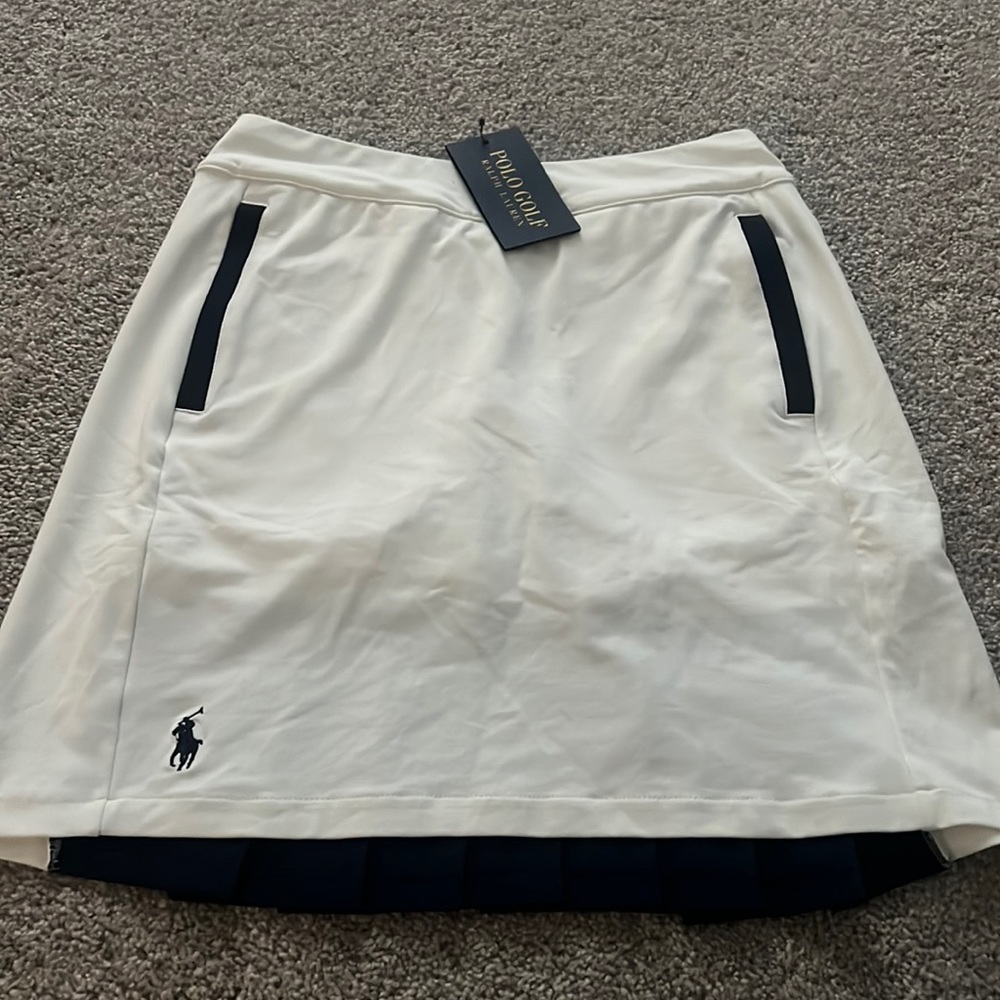 Women’s tennis skirt